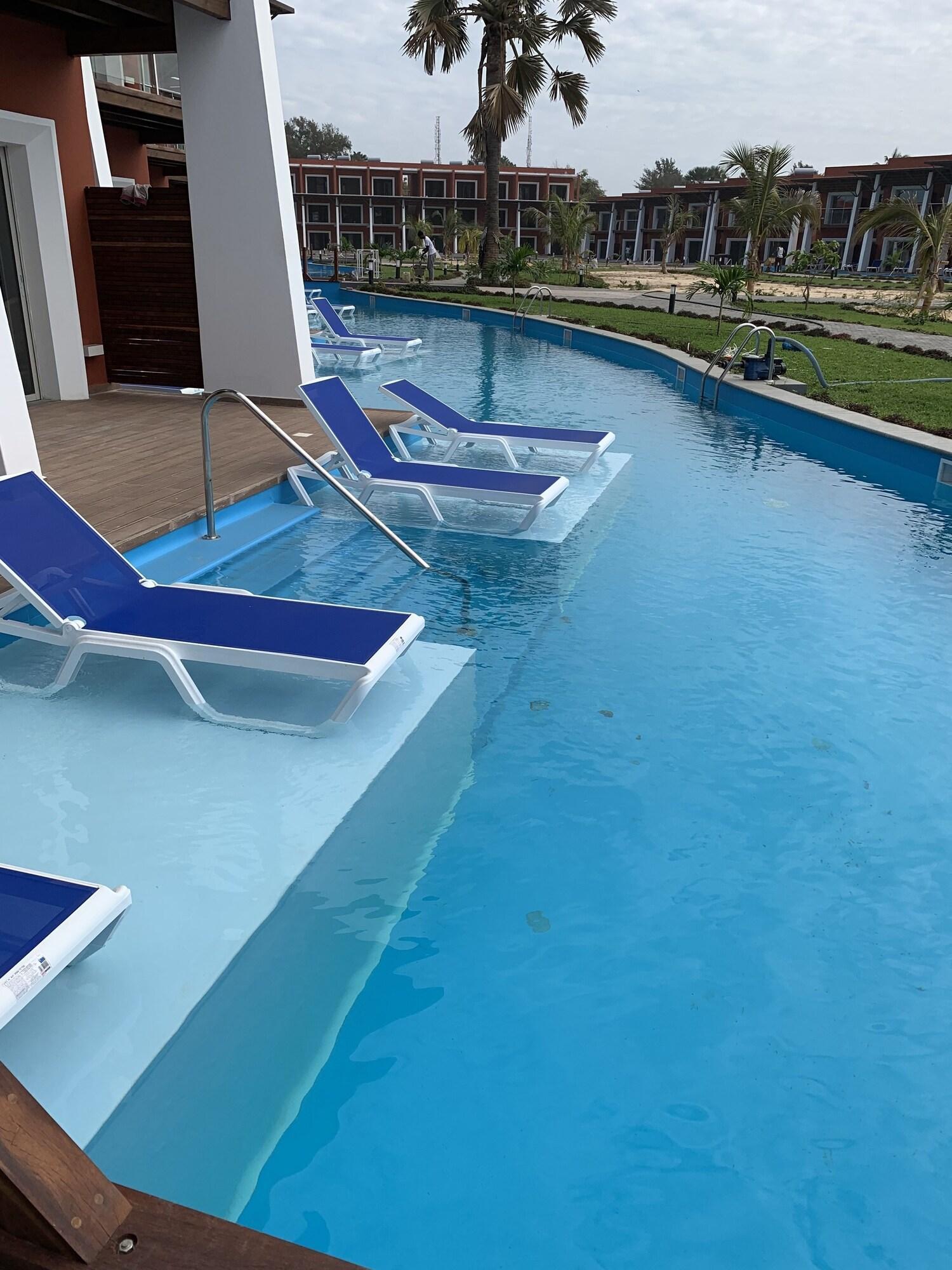 African Princess Beach Hotel เซเรคุงดา ภายนอก รูปภาพ